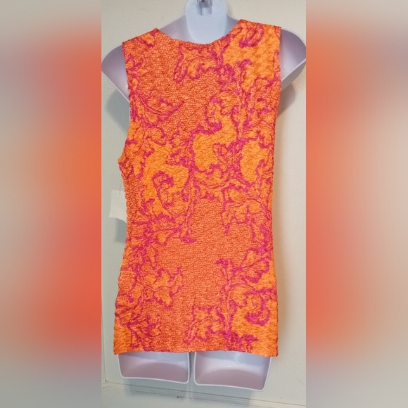 🛍️ BUNDLE ONLY🛍️Jaclyn Smith Orange and Pink Textured Popcorn Tank Top - Picture 4 of 7